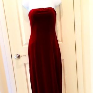 Strapless long maxi velvet dress burgundy small